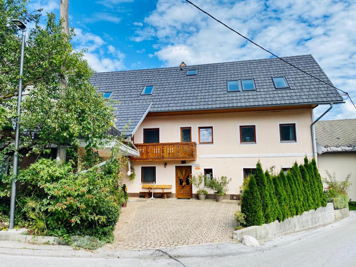 Sabine - Pr' Skminc * Bohinjska Bela